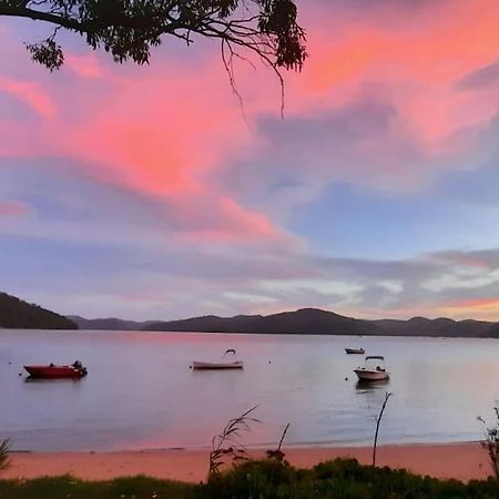 فيلا Dangar Beach Studio - Absolute Beach Front Dangar Island المظهر الخارجي الصورة